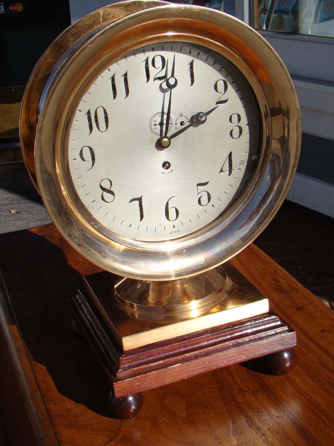 A fine and large 8" dial Chelsea 'Engine Room' style Mantel Clock circa 1917 — image 3